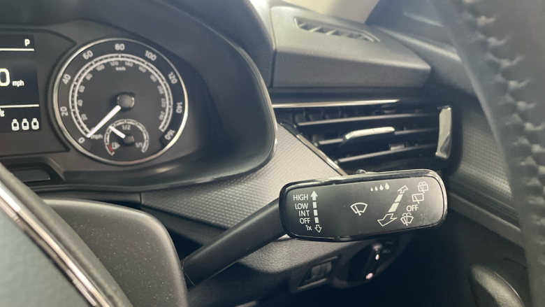 Skoda Kamiq 1.0 TSI 110 SE 5dr DSG Petrol Hatchback